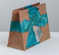 Пакет подарочный бумажный (23х18х10) крафт Кому-то особенному 1/250