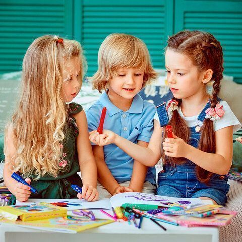 Альбом для рисования А4 32л гребень обложка картон BRAUBERG Ежики 1/6/30